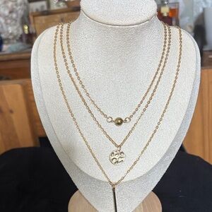 Elegant Gold Layered Necklace Set